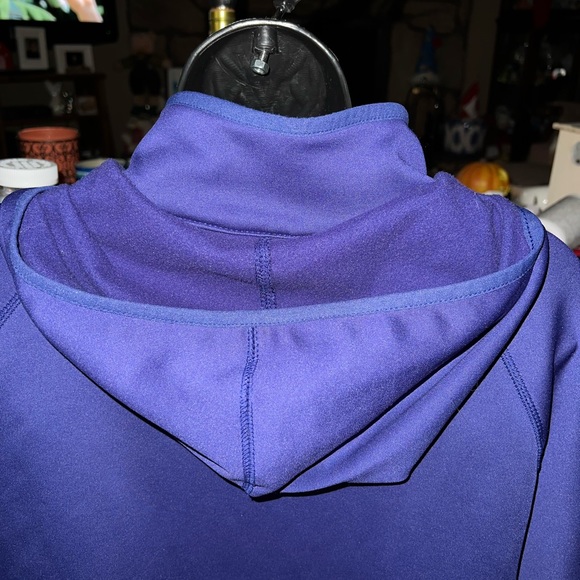 Champion Zip Up Lightweight Jacket - Picture 10 of 13